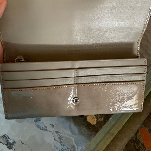 Coach wallet - Picture 2 of 3